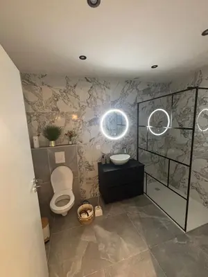 Salle de bains dans l'établissement Carpe Diem