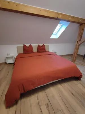 Un ou plusieurs lits dans un hébergement de l'établissement Gîte-Love Room L'Albizia - Escapade romantique