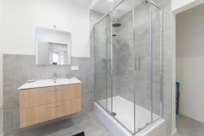 Salle de bains dans l'établissement ALMA BIG Bel Appartement Proche Gare Mulhouse