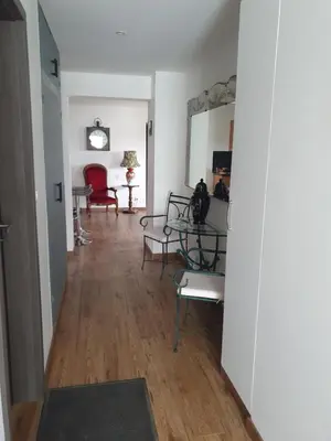 Télévision ou salle de divertissement dans l'établissement Grande maison proche Colmar