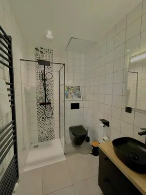 Salle de bains dans l'établissement Studio Eiffel
