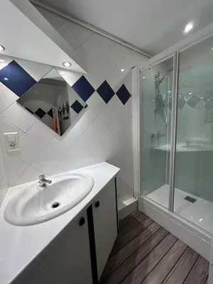 Salle de bains dans l'établissement L'appart Rue Haute