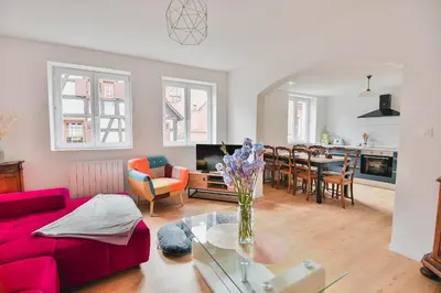 Coin salon dans l'établissement APPARTEMENT ELSA - Au Calme des Vignes - Parking privatif & Animaux Bienvenus