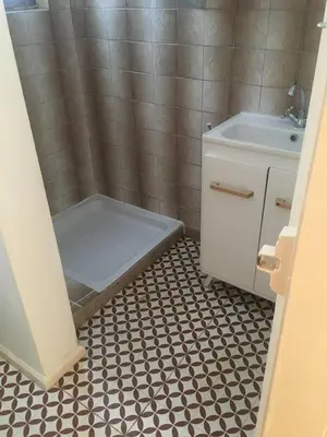 Salle de bains dans l'établissement Le Seventies - Proche de Montbéliard