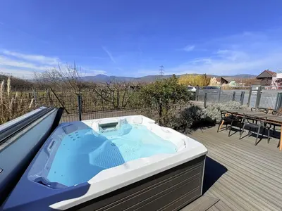 Vue générale sur la montagne ou vue sur la montagne depuis la maison de vacances