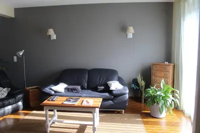 Coin salon dans l'établissement Gîte le Haut de la Marche
