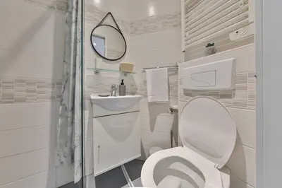 Salle de bains dans l'établissement Le Marly - Hyper Centre Mulhouse