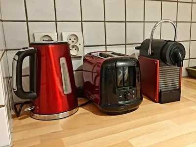 Plateau bouilloire dans l'établissement Chez Maria