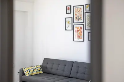 Coin salon dans l'établissement le refuge fleuri T5 avec terrasse et jardin