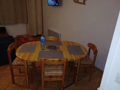Télévision ou salle de divertissement dans l'établissement Appartement à louer mon petit bonheur pour deux personnes