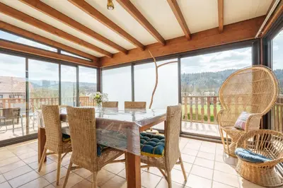 Vue générale sur la montagne ou vue sur la montagne depuis la maison de vacances