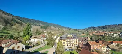Vue générale sur la montagne ou vue sur la montagne depuis l'appartement