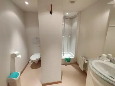 Salle de bains dans l'établissement B&B Gite les Baudy