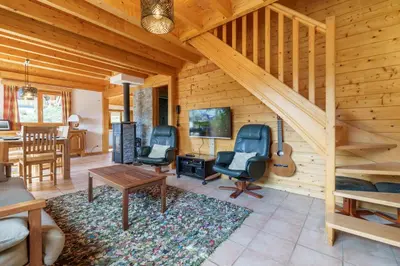 Coin salon dans l'établissement Chalet Le Bas du Paradis