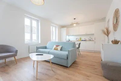 Cuisine ou kitchenette dans l'établissement Le Maçon Park 2e Étage Duplex 6 Pers