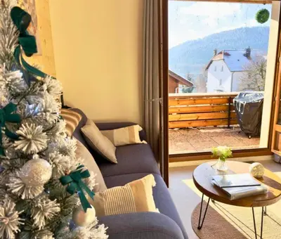 Vue générale sur la montagne ou vue sur la montagne depuis l'appartement