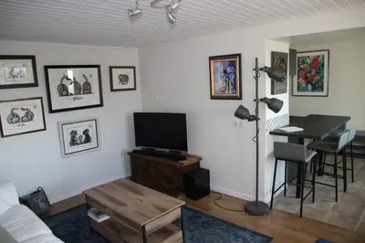 Télévision ou salle de divertissement dans l'établissement Gîte des Éterlous