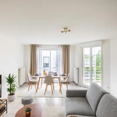 Appartement lumineux 3 frontières parking gratuit