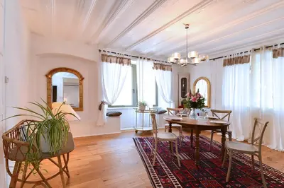 Coin salon dans l'établissement Charmante maison familiale sur la Route des Vins d'Alsace