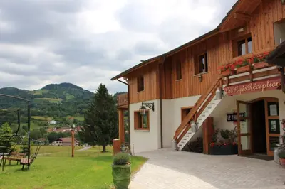 Vue générale sur la montagne ou vue sur la montagne depuis l'appartement