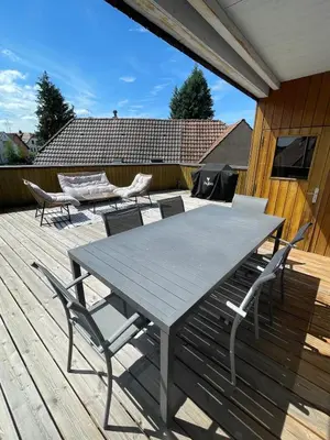 Télévision ou salle de divertissement dans l'établissement Appartement spacieux et son rooftop