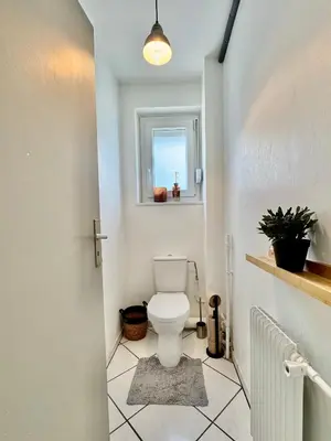 Salle de bains dans l'établissement Bretzel