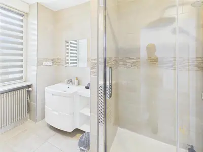 Salle de bains dans l'établissement Cocon Zen Balneo - Appartement RDC proche centre Mulhouse