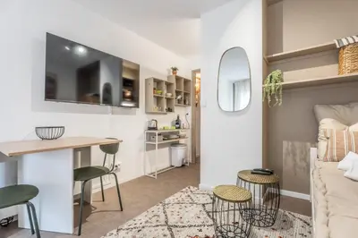 Cuisine ou kitchenette dans l'établissement Le Kennedy Studio Centre Mulhouse 3 Pers