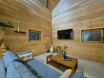 Télévision ou salle de divertissement dans l'établissement Gîte du Château - Jaccuzzi