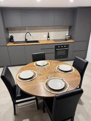 Cuisine ou kitchenette dans l'établissement Gîte du Château - Jaccuzzi