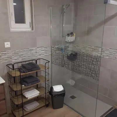 Salle de bains dans l'établissement Large single-family home with 4 large bedrooms