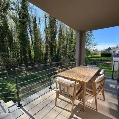 Superbe maison au calme avec stationnement gratuit