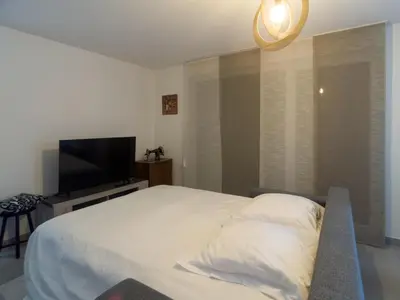 Un ou plusieurs lits dans un hébergement de l'établissement Parking privé - Accès PMR - Terrasse vue châteaux - 2 lits
