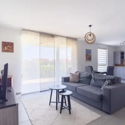 Parking privé - Accès PMR - Terrasse vue châteaux - 2 lits