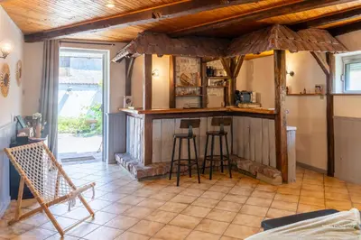 Cuisine ou kitchenette dans l'établissement Chalet du Rhin, le coin de Mut en Alsace proche Europa Park