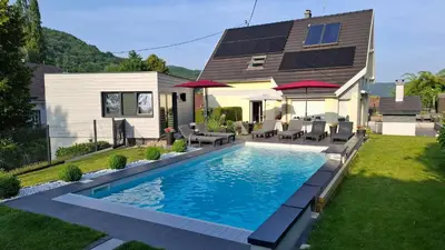 Piscine de l'établissement Chez Matt et Jo ou située à proximité