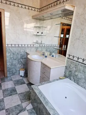 Salle de bains dans l'établissement Grand Appartement avec Balcon, au coeur du vignoble