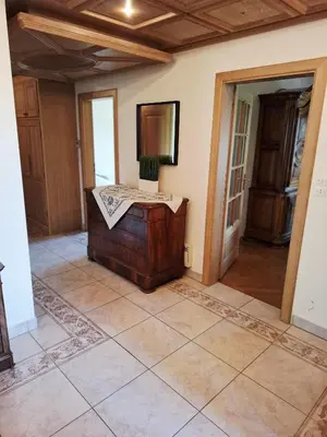 Télévision ou salle de divertissement dans l'établissement Grand Appartement avec Balcon, au coeur du vignoble
