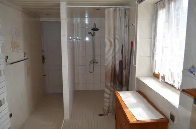 Salle de bains dans l'établissement Appartement 6 personnes dans maison alsacienne
