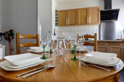 Cuisine ou kitchenette dans l'établissement Le Rep'air vosgien - Proche Stations de Ski