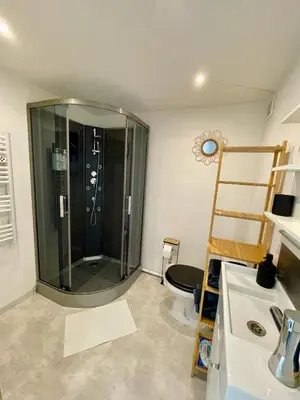 Plan de l'établissement Charmant appartement en rez-de-chaussée