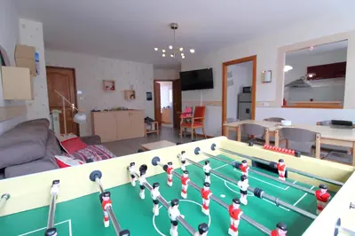Salle de jeux dans l'établissement Appartement tout confort à Gérardmer avec sauna, proche du lac et des commerces