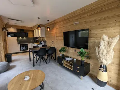 Cuisine ou kitchenette dans l'établissement Appartement familial proche lac et centre à Gérardmer - 4 pers, animaux admis - FR-1-589-818
