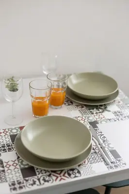 Boissons dans l'établissement MonSéjourCosy - Le Cottage - Studio - Cosy - Netflix
