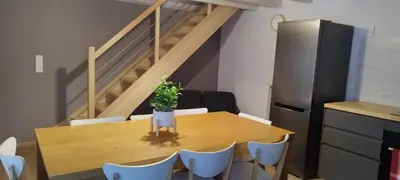 Cuisine ou kitchenette dans l'établissement 8 pers, Maisonnette en bordure de forêt vosgienne