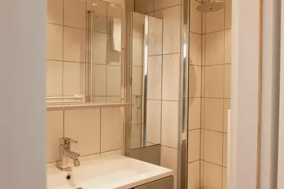 Salle de bains dans l'établissement CityHeart by Max - Prime Spot, Full of Charm