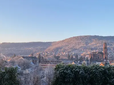 Vue générale sur la montagne ou vue sur la montagne depuis l'appartement