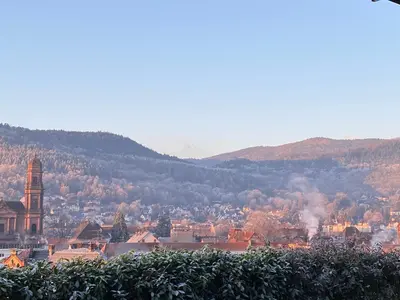 Vue générale sur la montagne ou vue sur la montagne depuis l'appartement