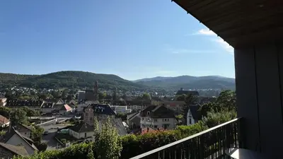 Vue générale sur la montagne ou vue sur la montagne depuis l'appartement