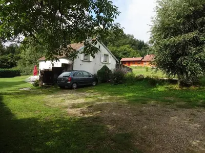 Jardin de l'établissement Gîte authentique 5 pers avec cheminée et jardin - FR-1-583-424